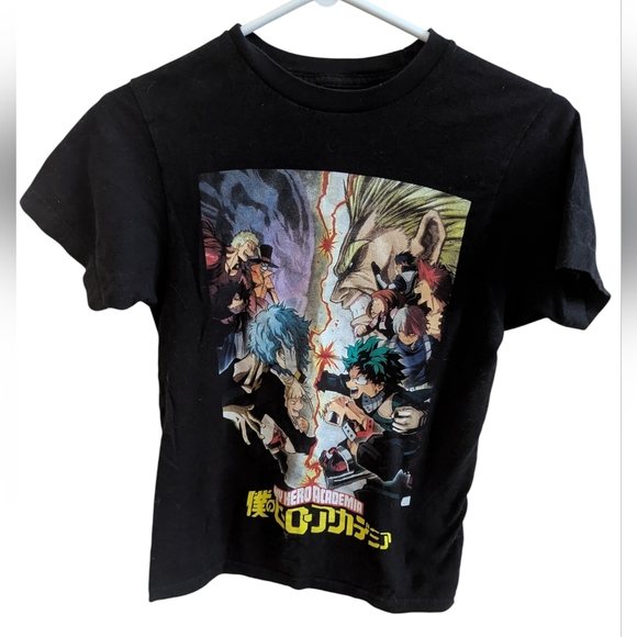 my hero academia Tops - My Hero Academia Heroes vs Villains Graphic Tee - Women’s Small - Black